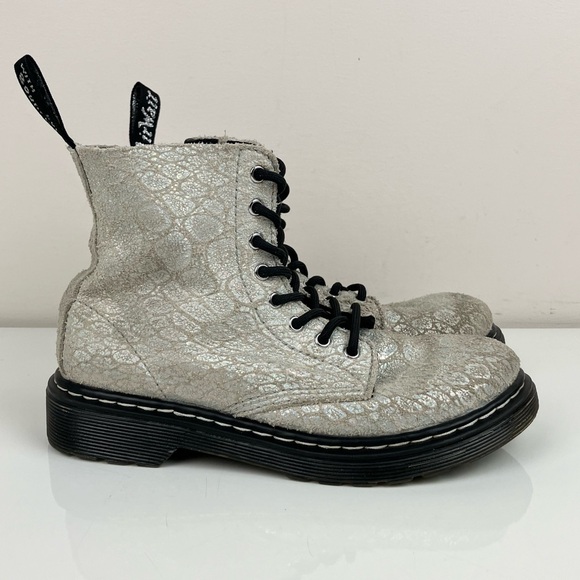 Dr. Doc Martens Kids Girls Size 2.0 1460 Pascal J Metallic Snake Combat Boots - Picture 1 of 9